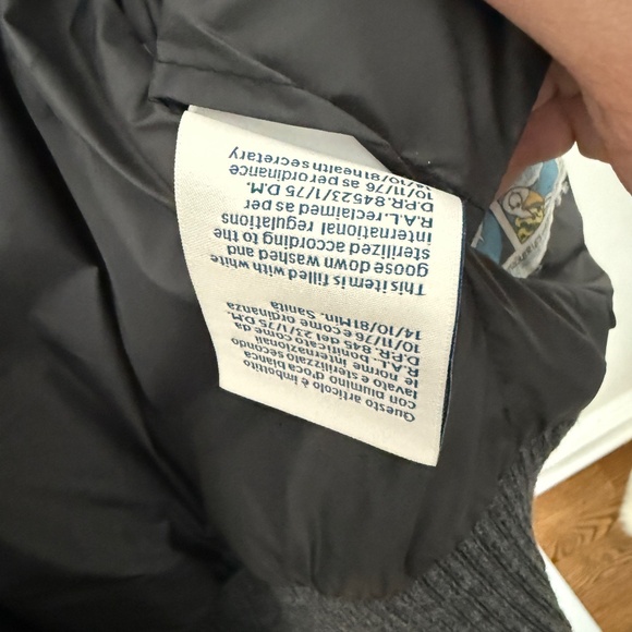 MONCLER JACKET WITH HOOD KIDS SIZE 8 130 CM - Picture 8 of 9